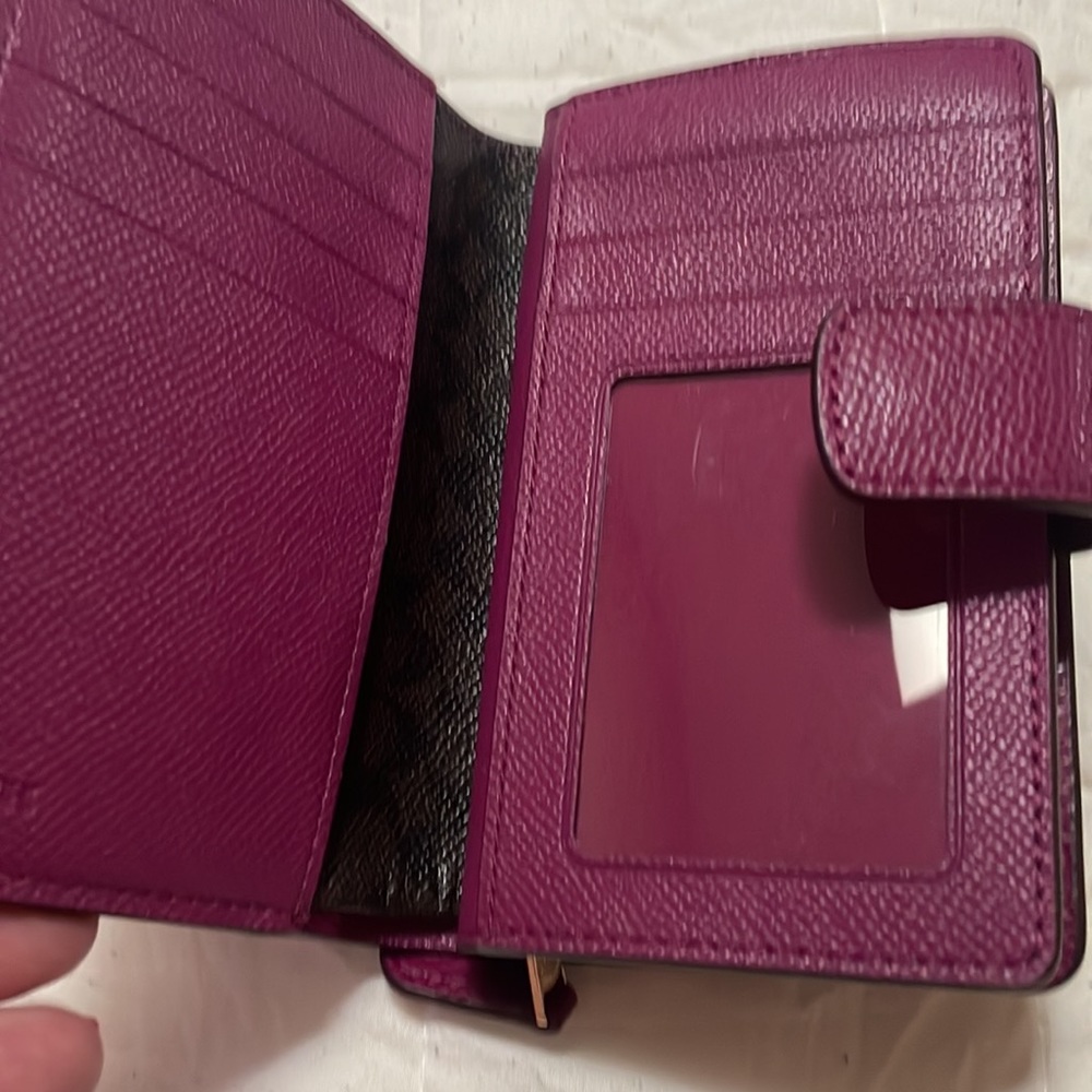 Coach Cross Body Purse & Matching Wallet - Picture 8 of 8